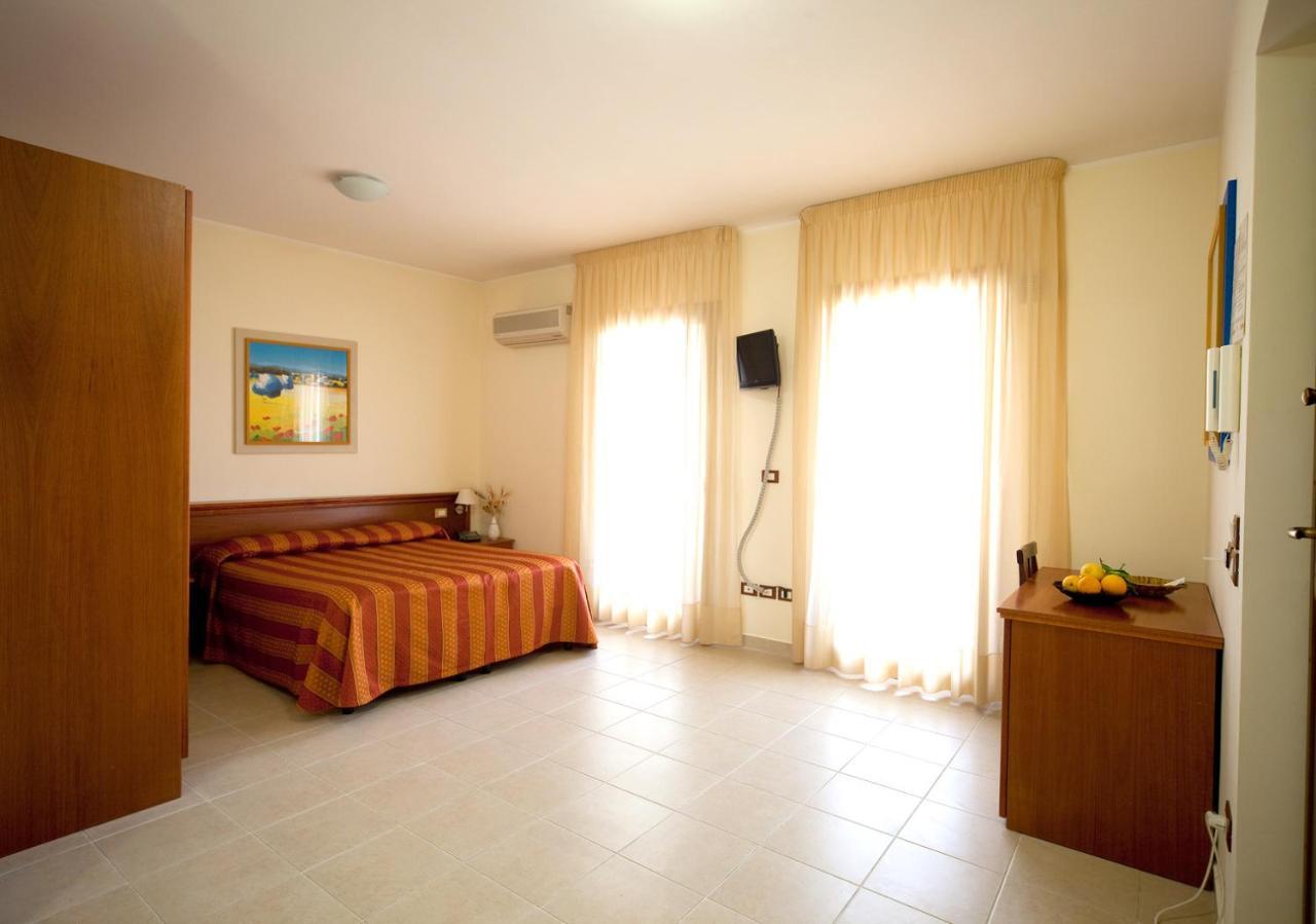 Hotel Residence Al.Pa. Реджо-ди-Калабрия Экстерьер фото